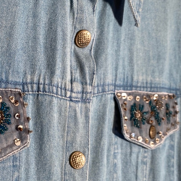Womans Denim and Sequin SNAP Shirt by Club Z Denim Size 0X - Picture 7 of 12